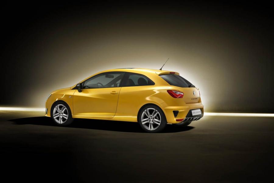 Seat Ibiza Cupra Concept 2012 года  (фото 3 из 26)